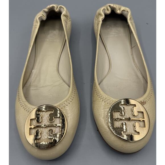 Tory Burch Shoes - Tory Burch Reva Ballet Flats Ivory Patent Leather Gold Logo Womens 7